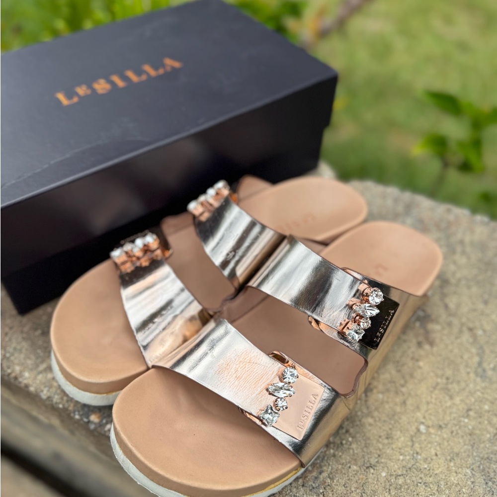 Le Silla Rose Gold Metallic Slide Sandals with Crystal Detail – EU 38 / US 7.5